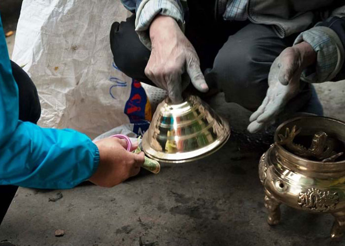 Đánh bóng đồ đồng đánh bóng đồ đồng