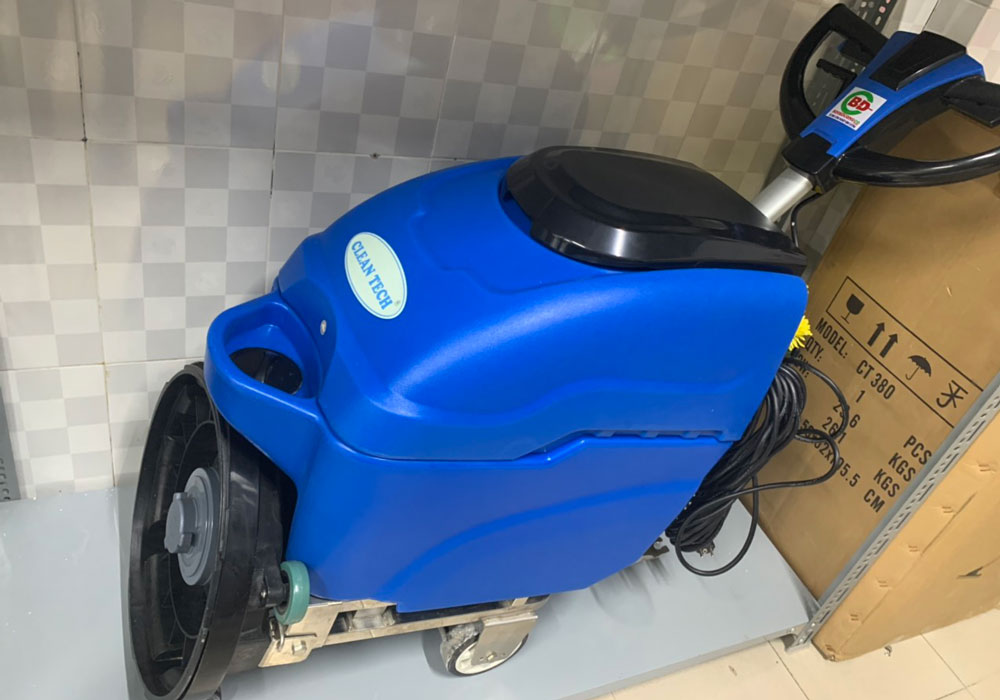 Máy chà sàn liên hợp nhãn hiệu CleanTech