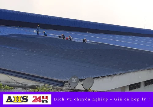 Vệ sinh mái tôn